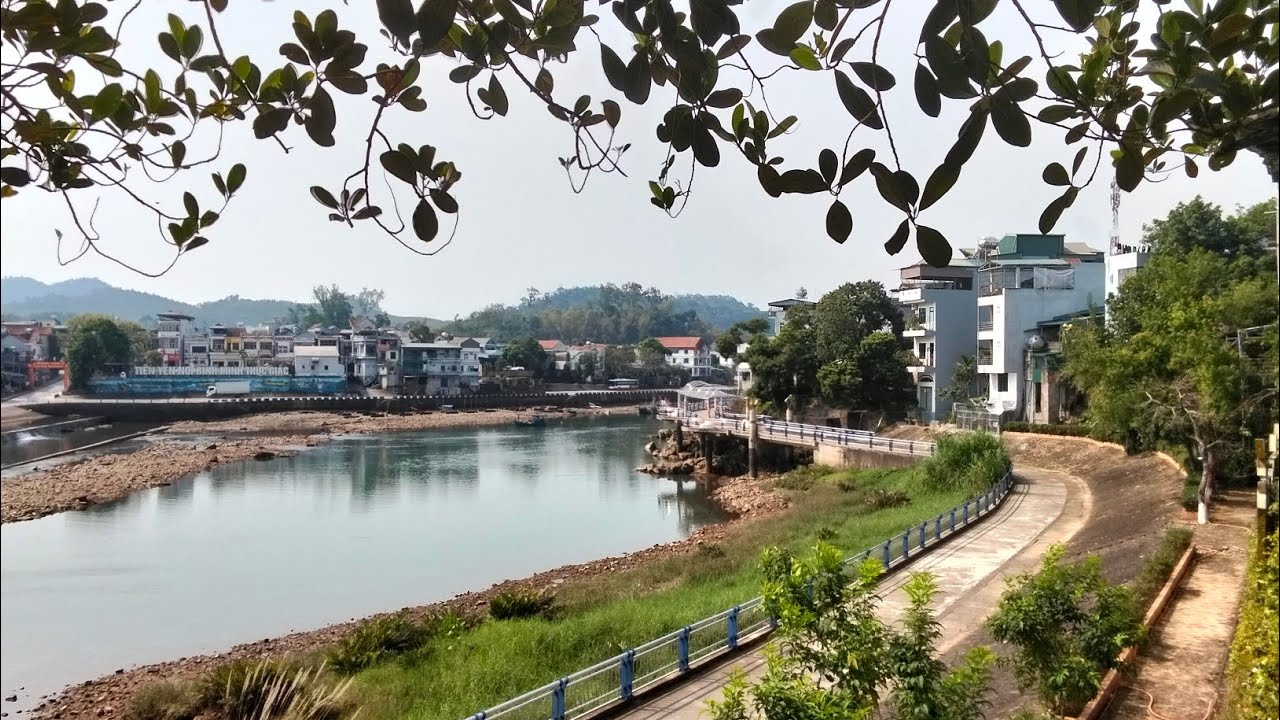 CẢNG CÁI RỒNG.