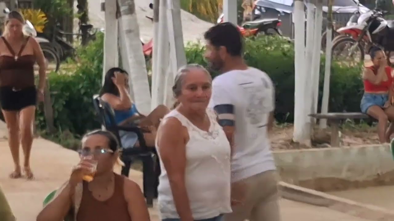 Toda segunda tem resenha no saddan.