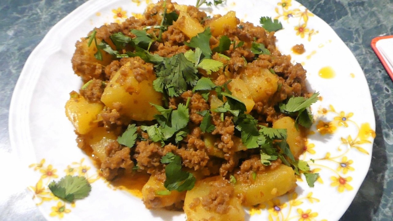 Best Aloo Keema Recipe | Quick And Tasty Keema Aloo Recipe