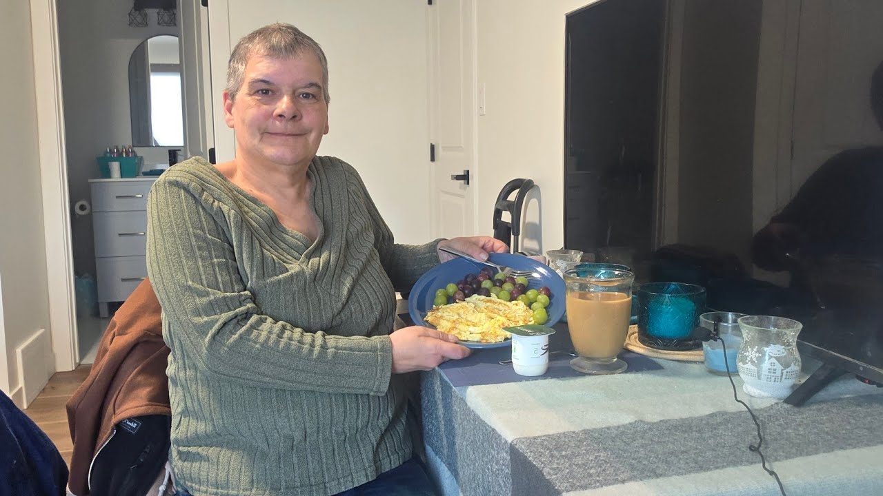 Morning chat with Scrambled Eggs Grapes Yogurt n Coffee 