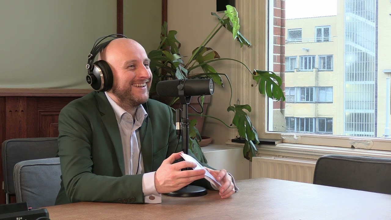 Podcast met Floris van den Berg over de filosofie van Peter Singer S03E01 #82