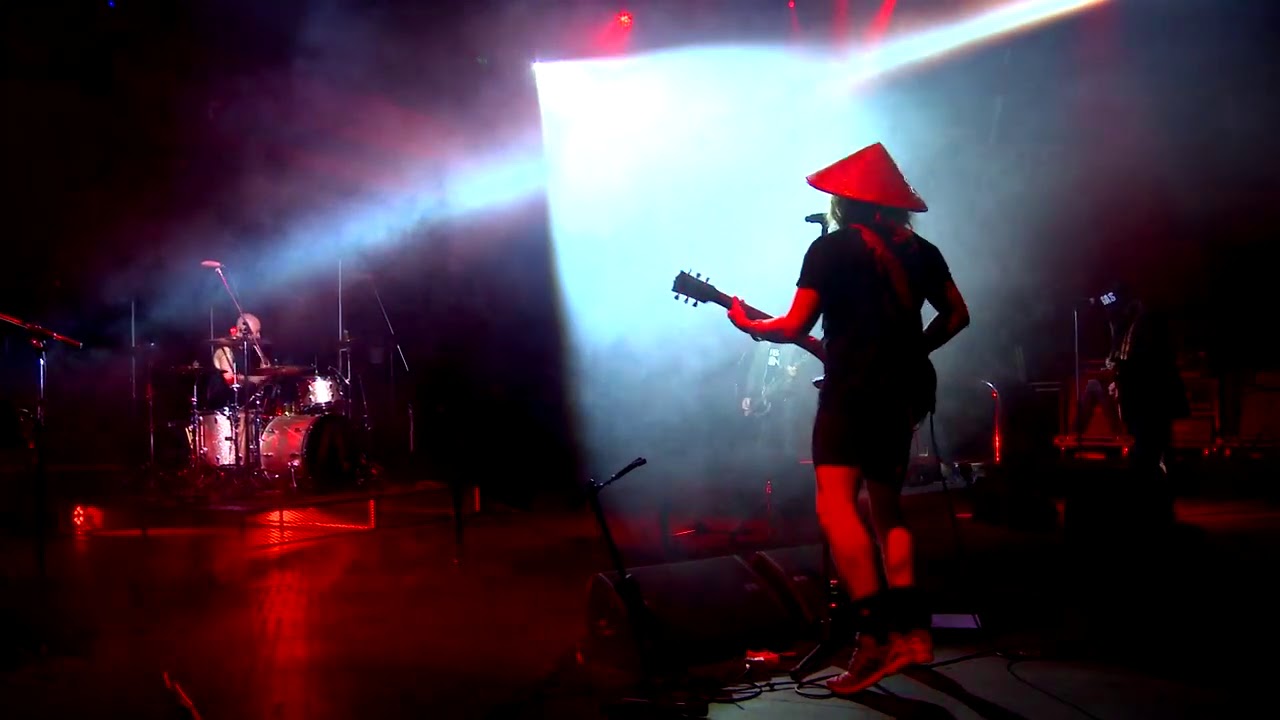 AIRBAG - Uber Puber (Live streaming 2020)