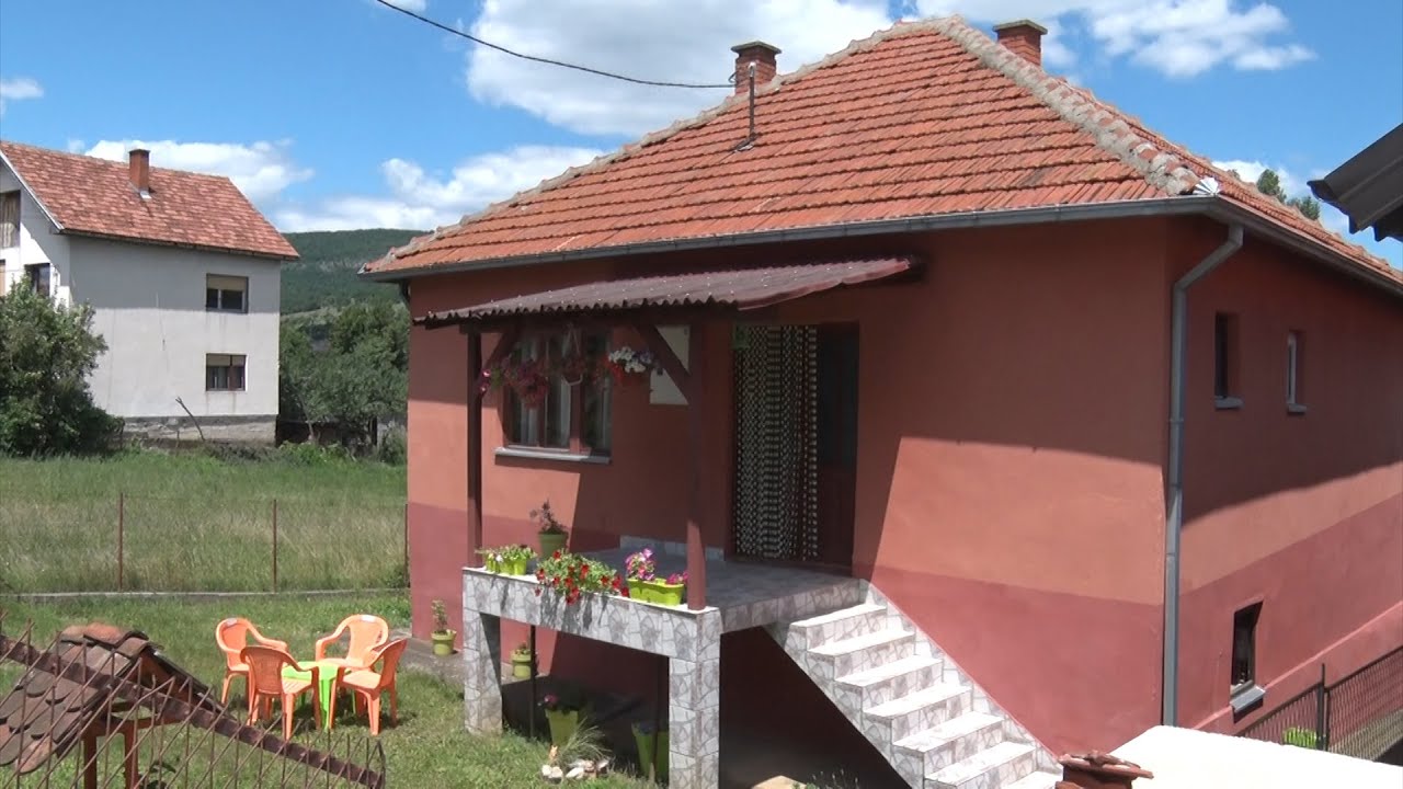 KUĆA NA SELU - PORODICA MLADENOVIĆ 11.07.2022. PRILOG