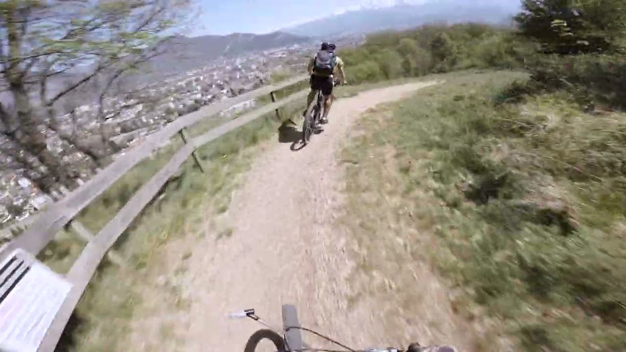 VTT Grenoble - Montée par l'ancienne voie de tram puis descente par le Bois des Vouillants