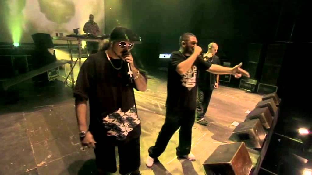 VIOLADORES DEL VERSO - CANTANDO DIRECTO