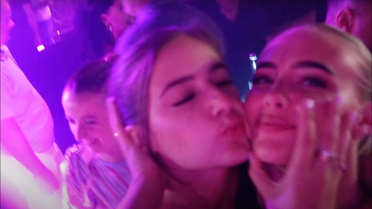 Besties in Marbella.