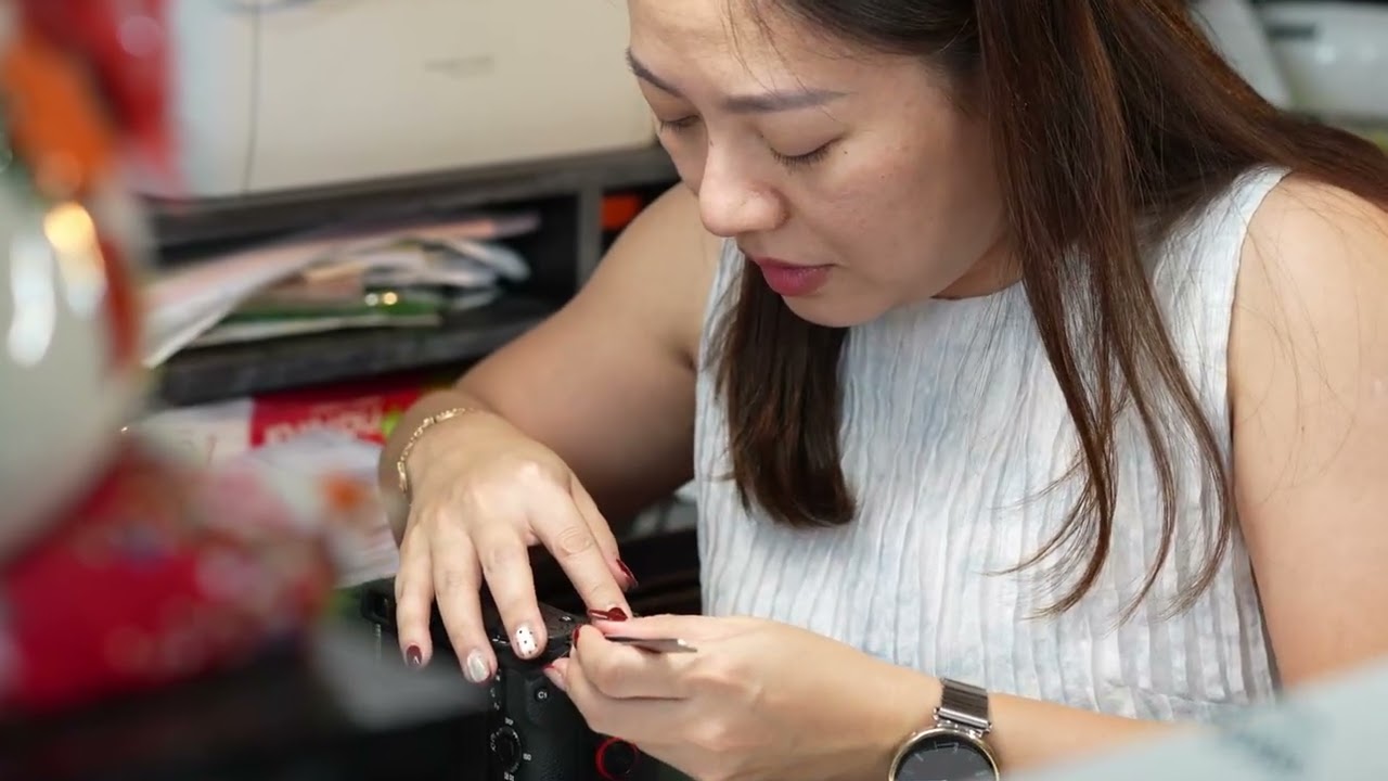 Có Nên Dán Skin Máy Ảnh? Trải Nghiệm Thực Tế Tại LeeCam
