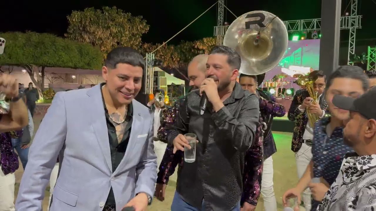 Suspiros - El Flaco, Eduin Caz, Banda Renovación