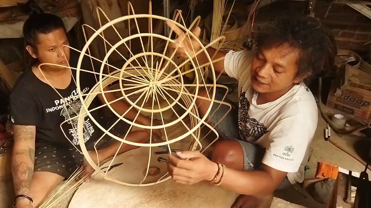 Pembelajaran merangkai sangkar bagi pemula yang langsung datang ke thoyib TV
