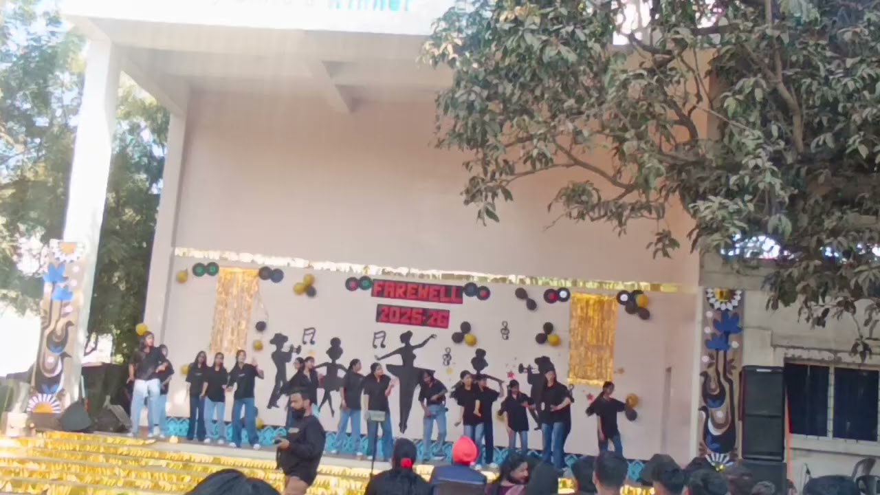 Farewell dance 