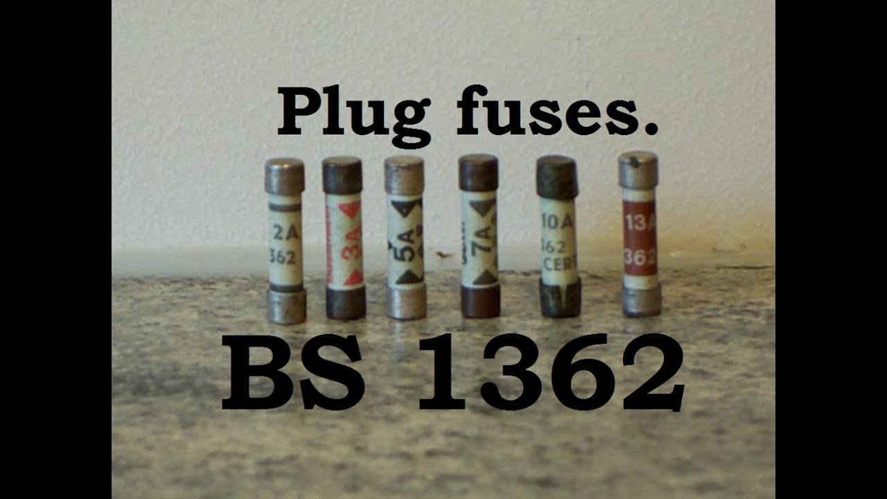 Fuses : Plug fuses to BS 1362.