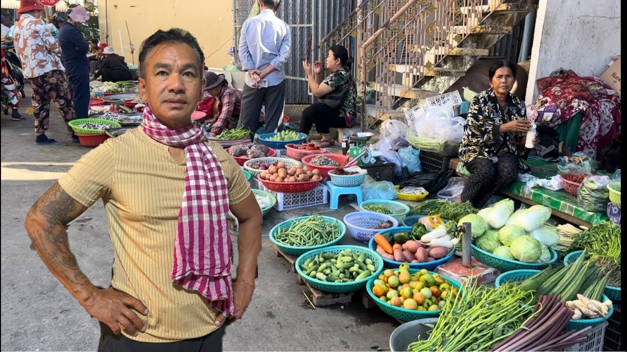 Phsar KoKei  in Kien Svay , Kandal Province  ផ្សារគគីរនៅស្រុកកៀនស្វាយខេត្តកណ្ដាល
