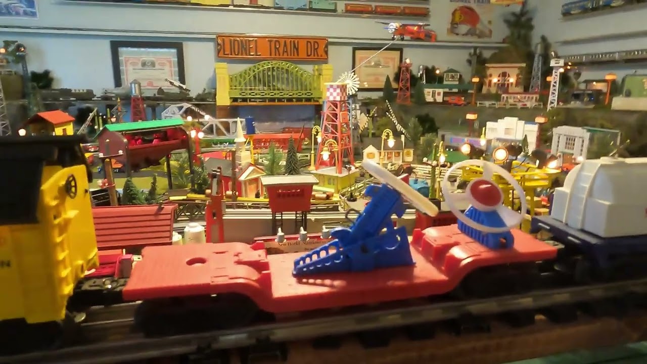 Военные наборы Lionel Trains с паровозами 44,45,212,224