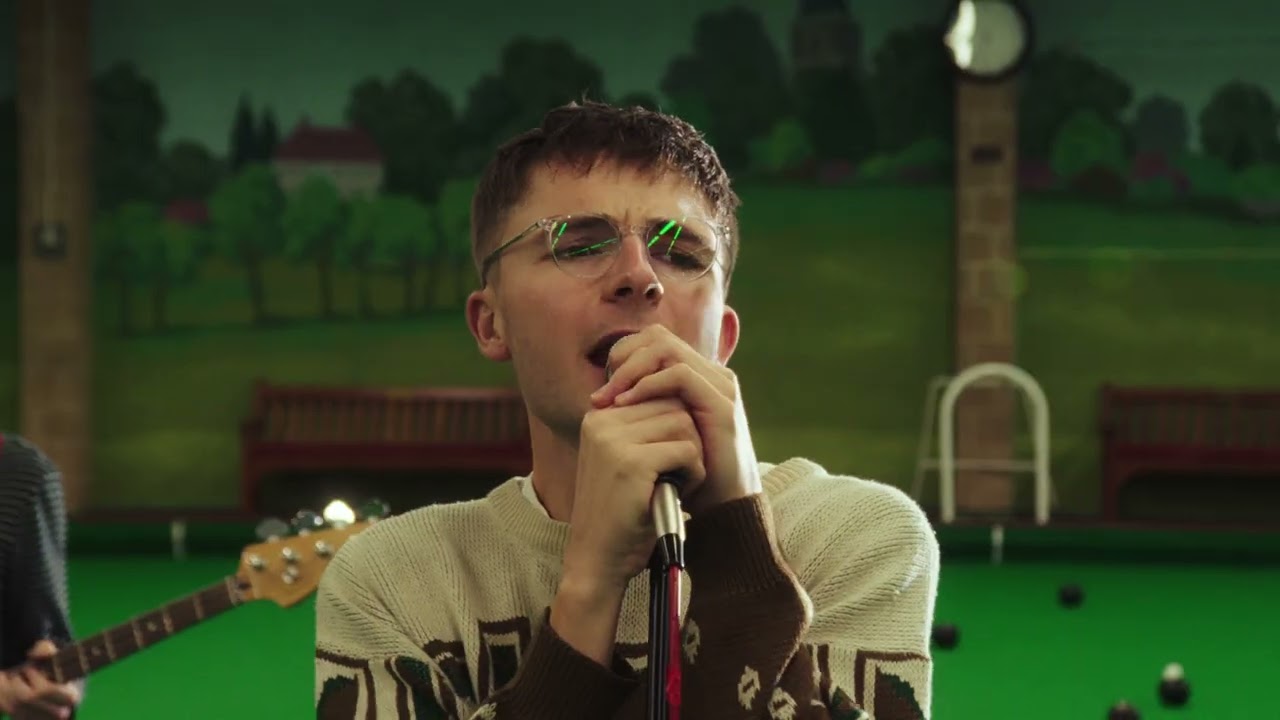 Home Counties - Meet Me In The Flat Roof (Official Video)