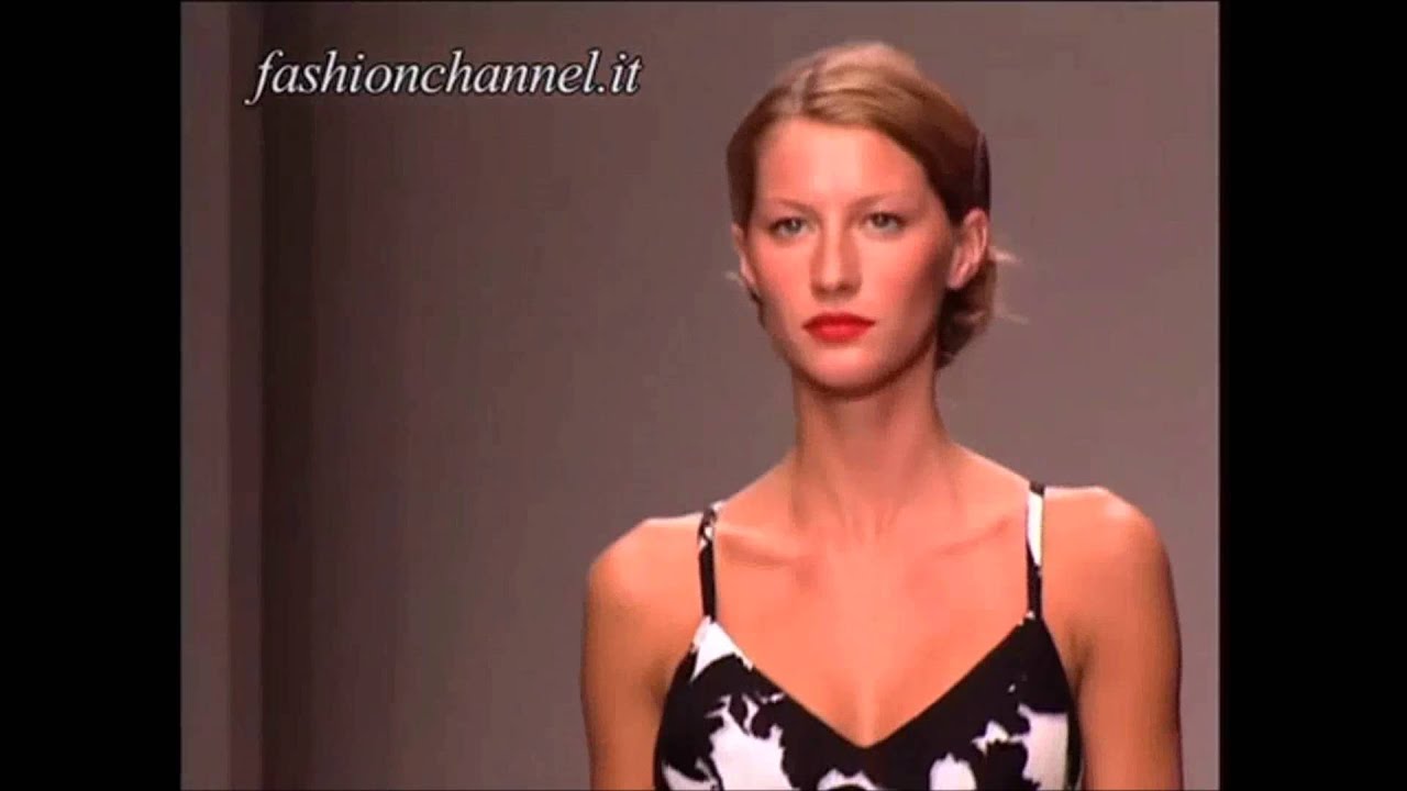 Gisele Bundchen   Prada Spring Summer 2001