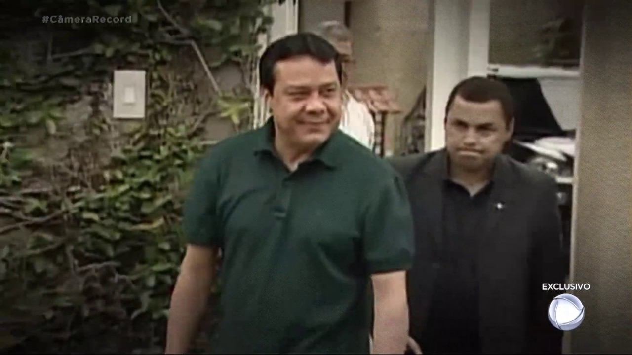 Gravações sugerem envolvimento de ex-prefeito em escândalo de pedofilia