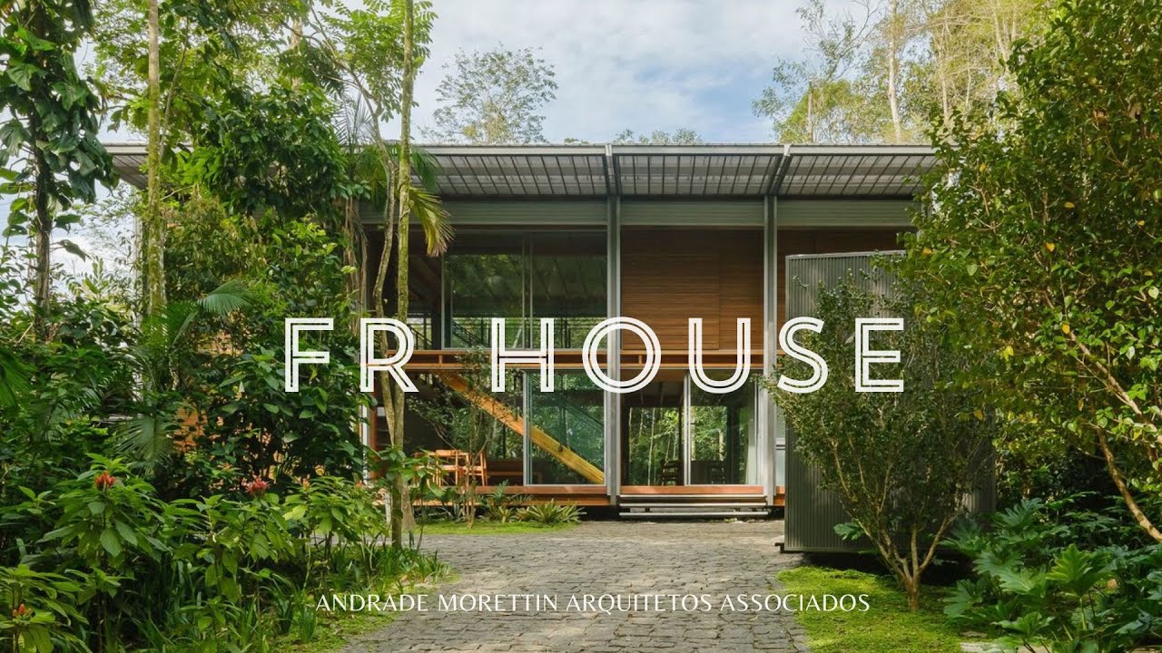 A Secret Sustainable Beach House in S&atilde;o Paulo You&rsquo;ll Want to Escape To