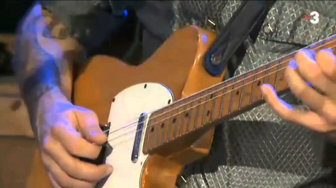 Mario Cobo - Train in Vain Shuffle