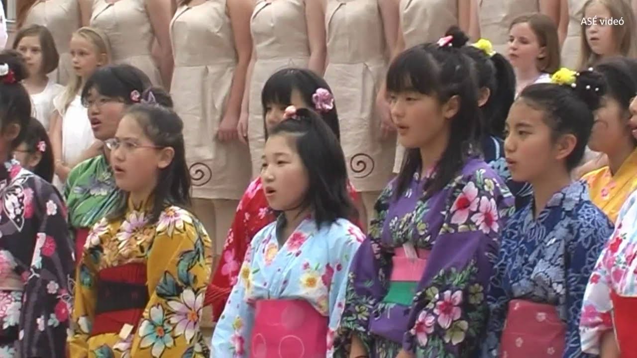 Japán gyermekkórus - Által mennék én a Tiszán