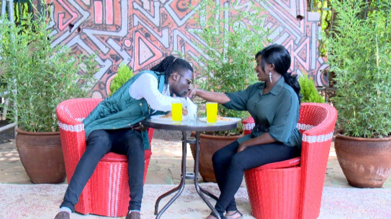 Kupendwa Raha!  This Man Could Not Hide His Feelings, Hivyo Ndio Ame Overcome Hii Baridi Ya July