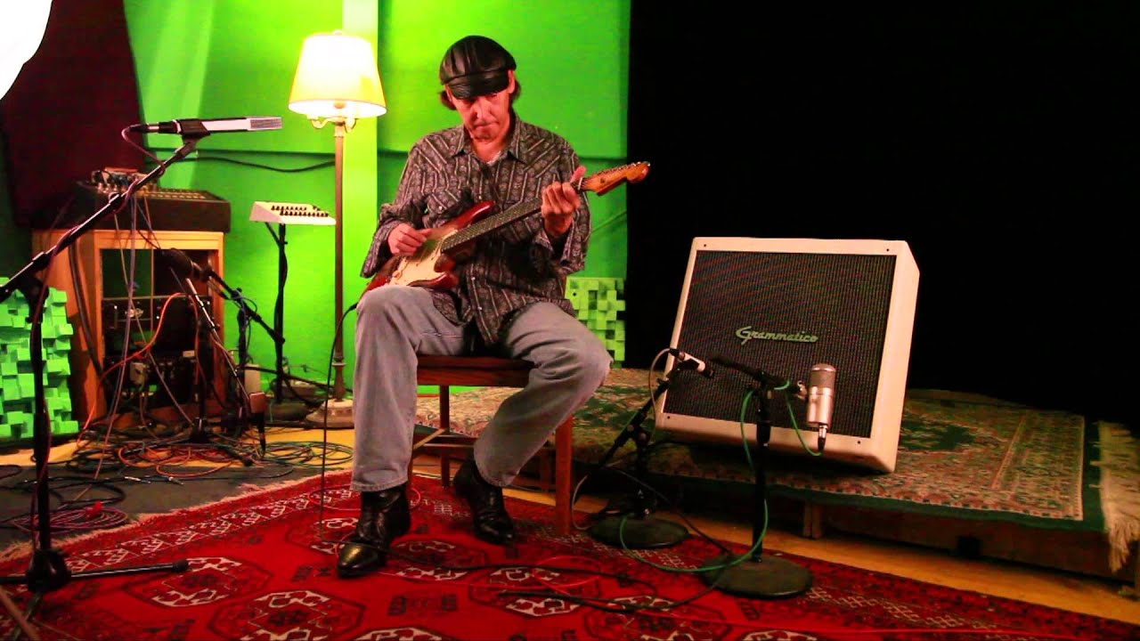 Alan Haynes plays SRV's 1960 red Strat through a Grammatico Kingsville amp