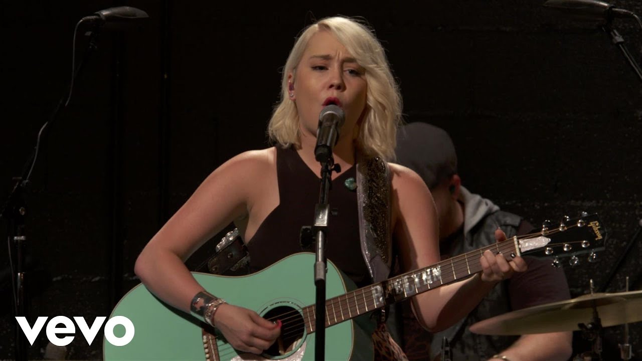 RaeLynn - For A Boy - Vevo dscvr (Live)