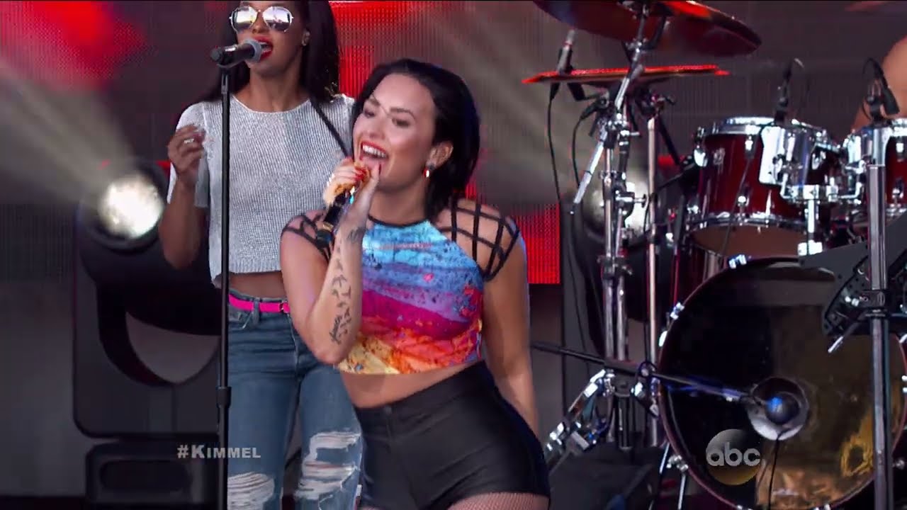 Demi Lovato - Cool For The Summer | Live Jimmy Kimmel 2015