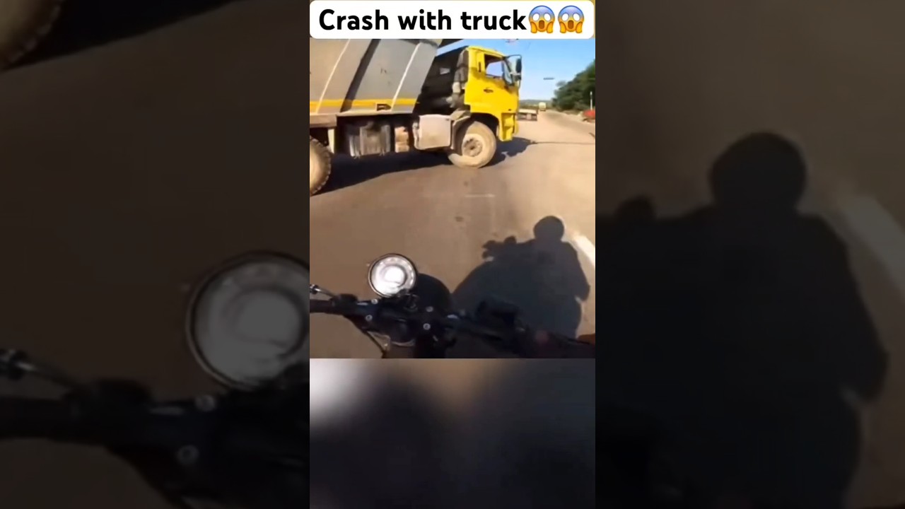 Hunter 350 live crash with truck 💔 bike total loss ho gye 🥀