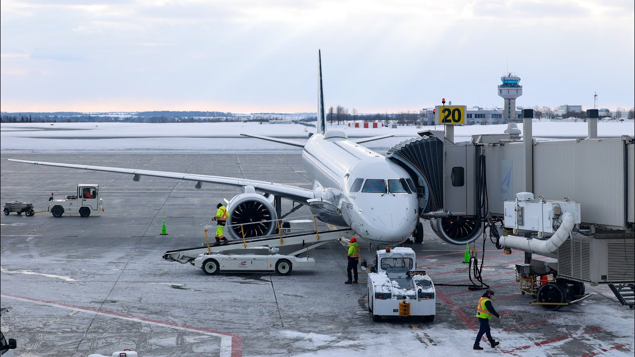 Porter Airlines E195-E2 push back and start left engine at CYOW gate 20