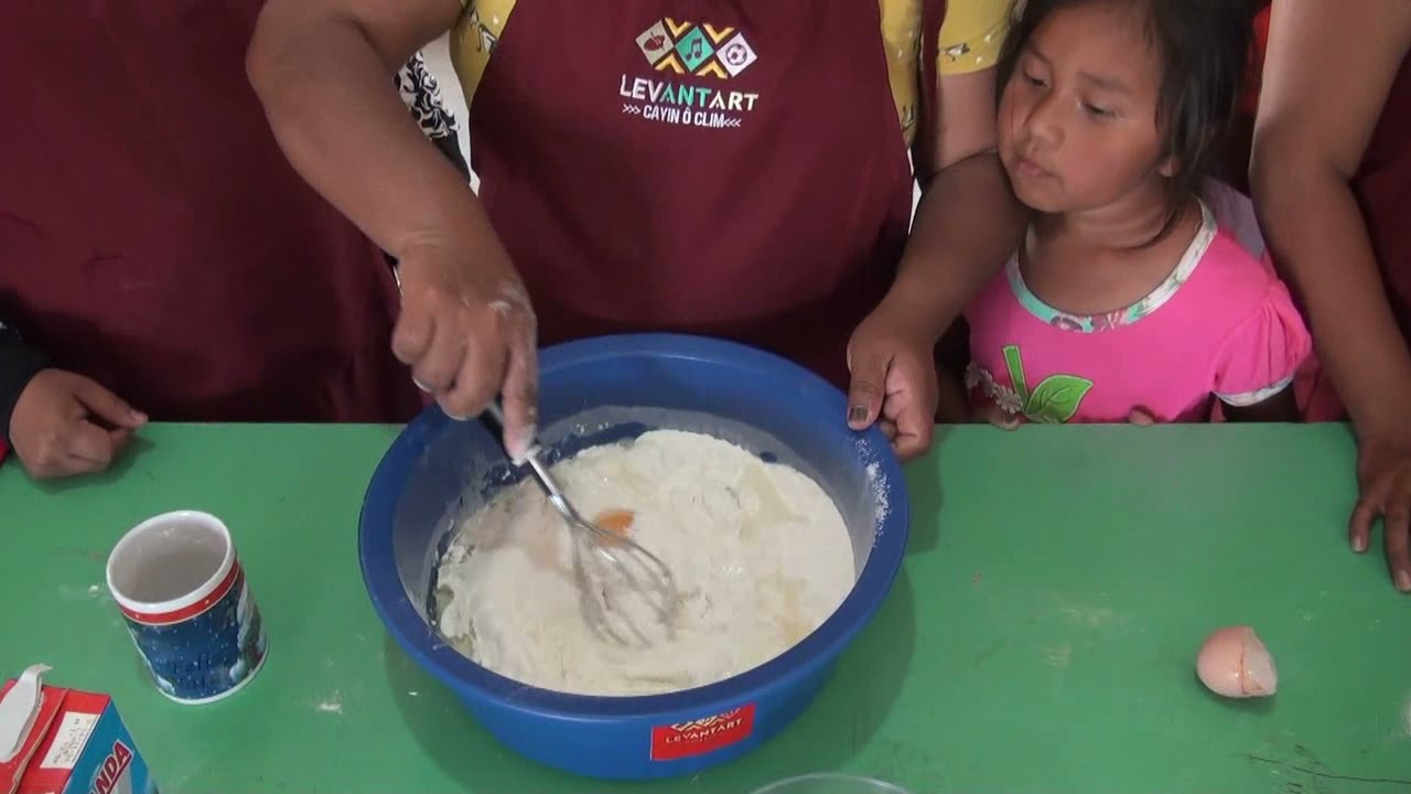 Mit Indieanerfrauen backen (Neuland)