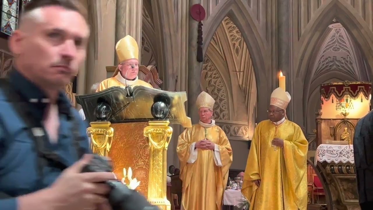 Journée anniversaire des 100 ans de l'ordination Episcopale de Monseigneur Joanny Thévenoud.