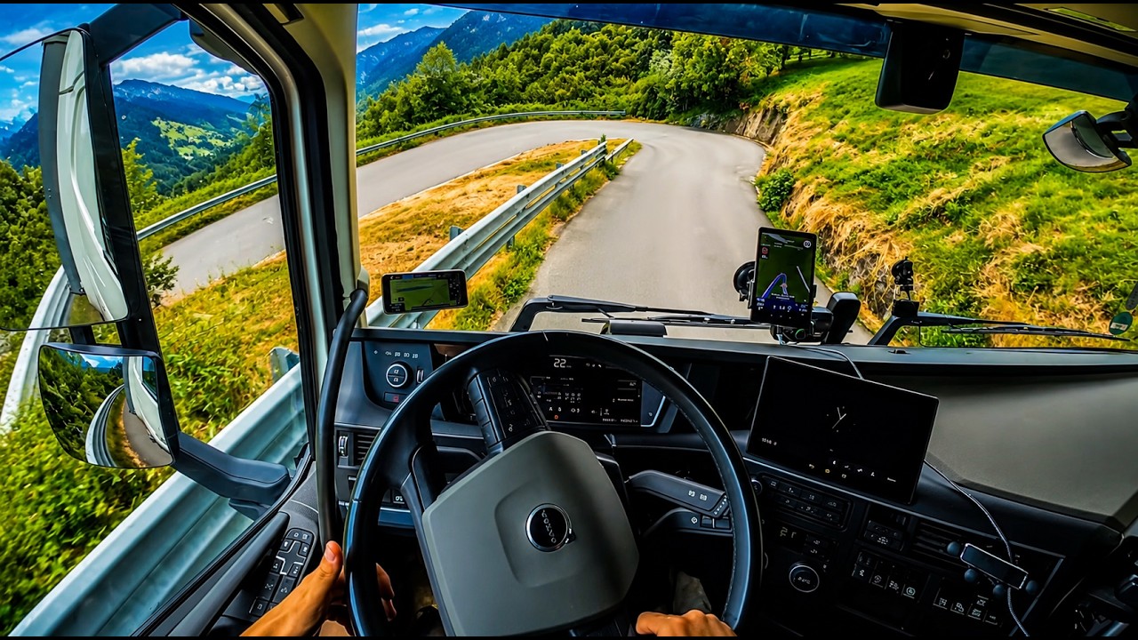 Extreme Serpentine Truck Driving 🤯 Tight Italian Roads