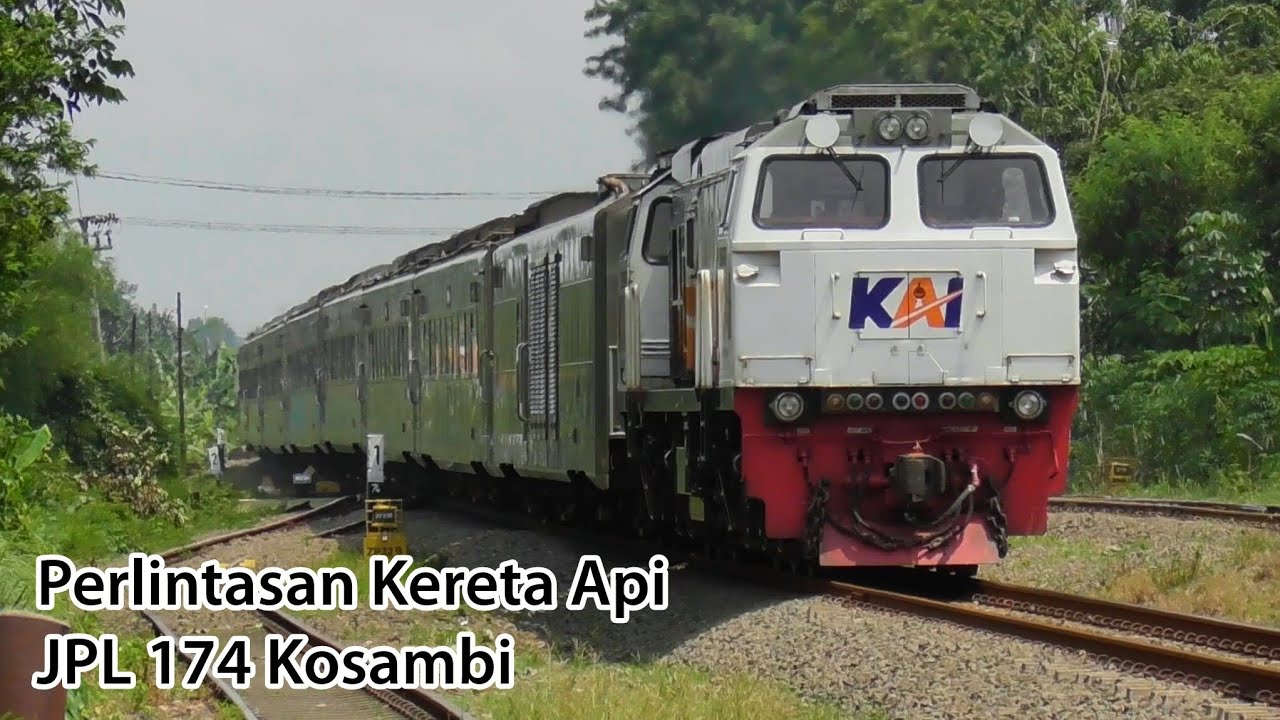 Hunting Kereta Api Ngebut Di Perlintasan Kereta Api JPL 174 Kosambi