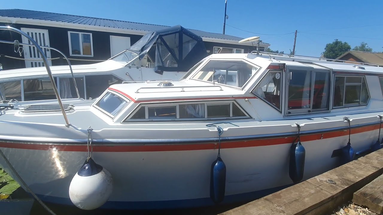 For sale.....30ft broads cruiser - norfolk boats ltd