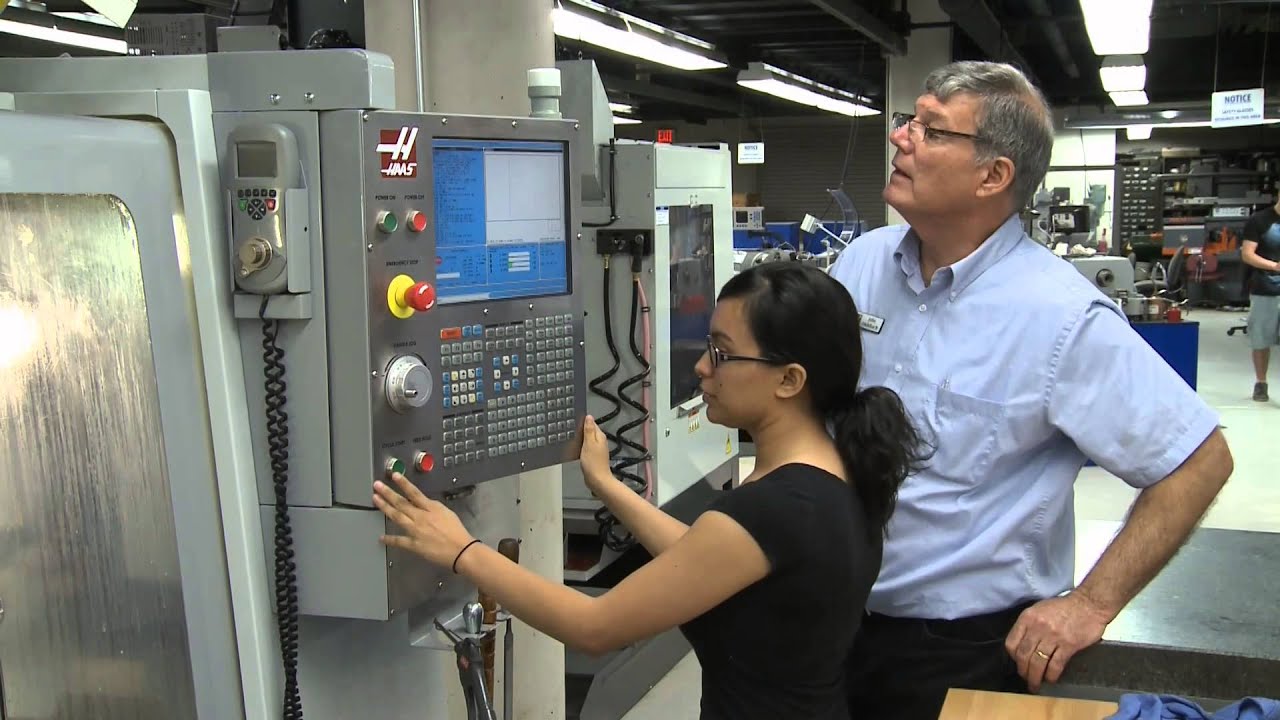 Advanced Manufacturing Career Pathways
