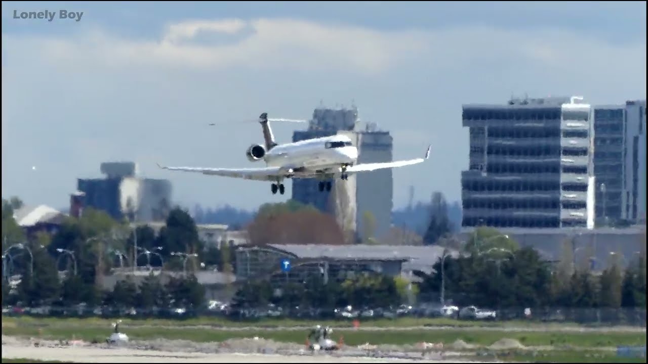 Air Canada Express - CRJ 900LR from Saskatoon - YVR Airport 4K