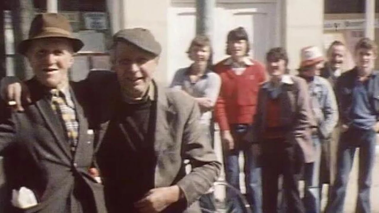 Hall’s Pictorial Weekly in Killenaule, Co. Tipperary, Ireland 1978