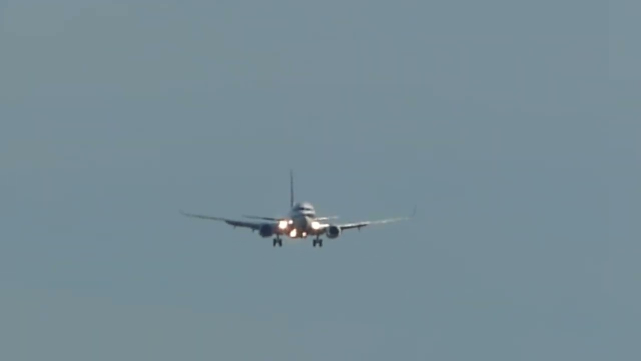 some clips of recent and old footage of plane spotting at Christchurch international airport