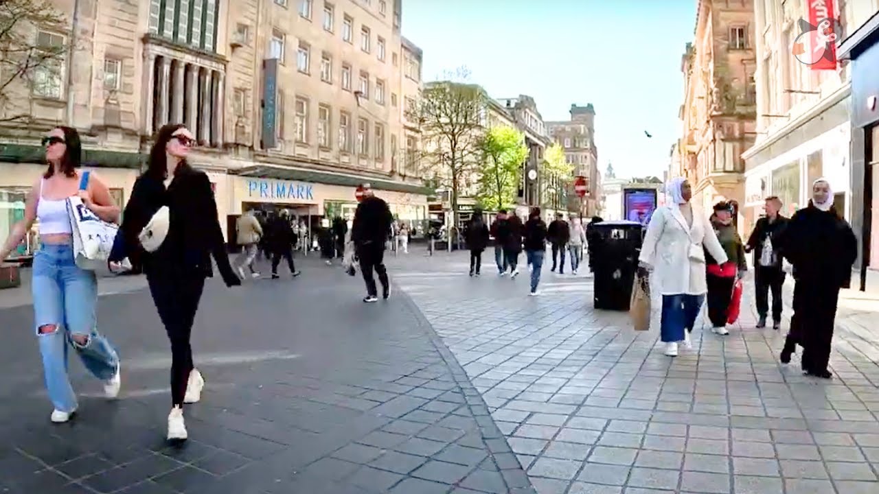 LIVERPOOL City Centre Walking Tour