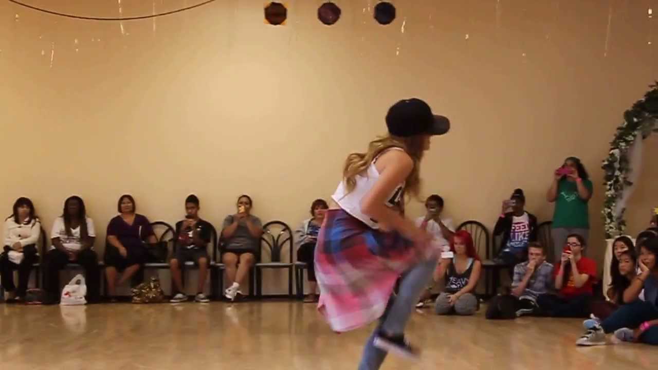 Chachi performing her solo