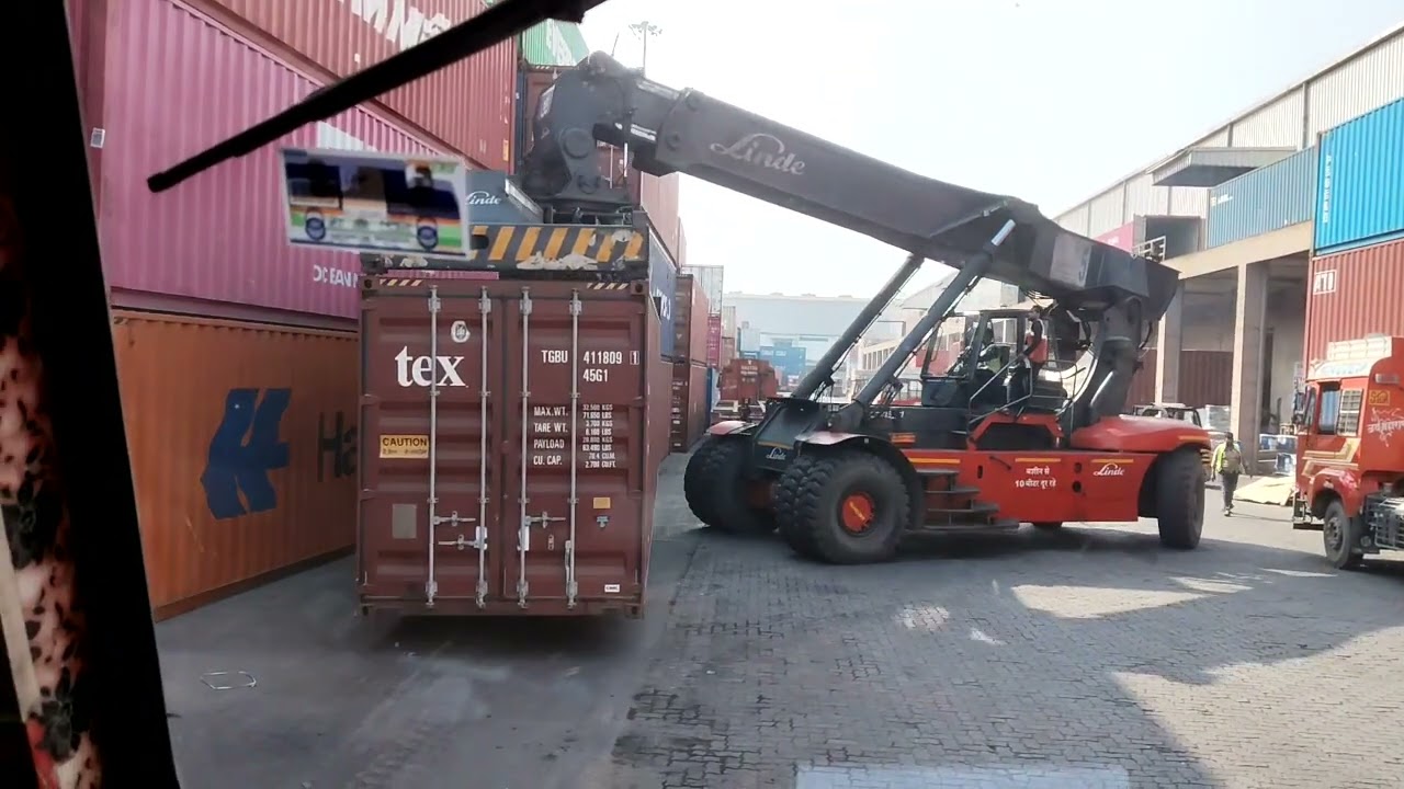 Bombay To Delhi Dey 1#Truck#driver #laife