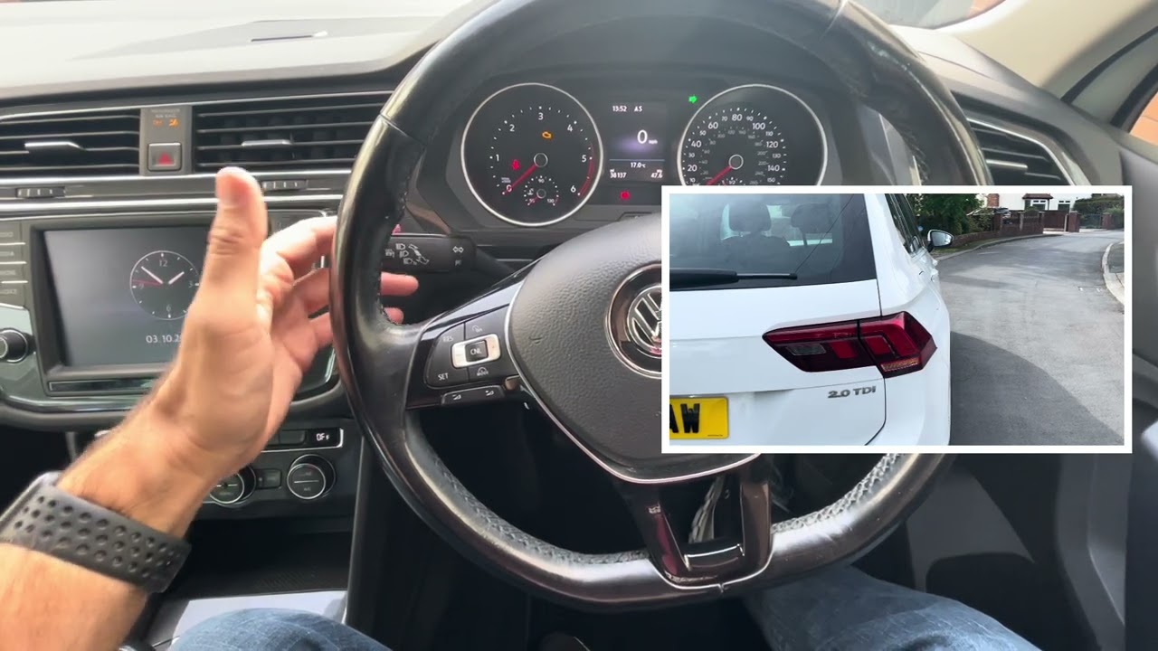 How to use the indicators in a car