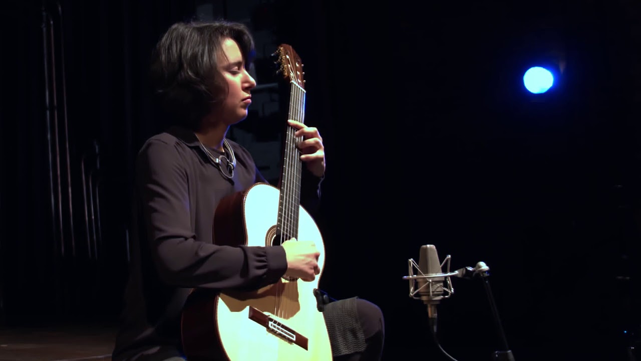 Daniela Rossi plays Air Varie No 1 Op 21 by Giulio Regondi
