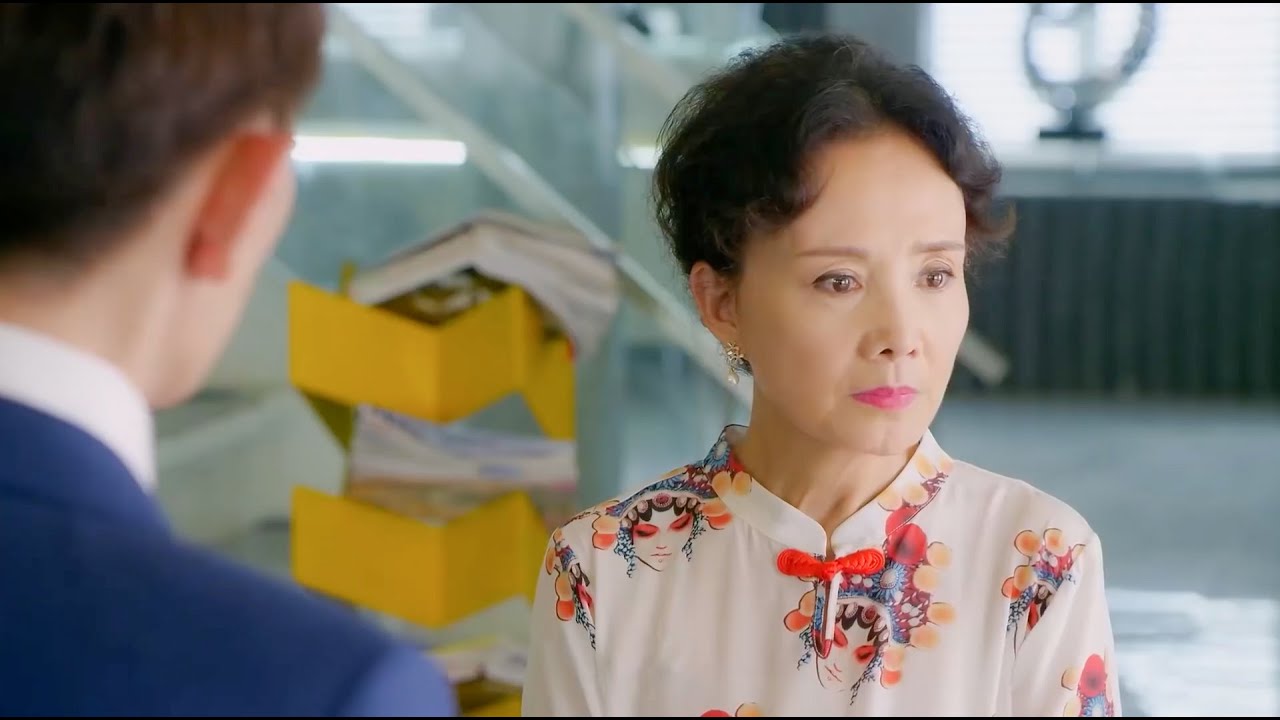 【大快人心】霸道總裁向奶奶揭穿表姐的真面目，在一旁偷聽的她氣得直跺腳！EP25 #替身甜妻 #Doublesweetwife