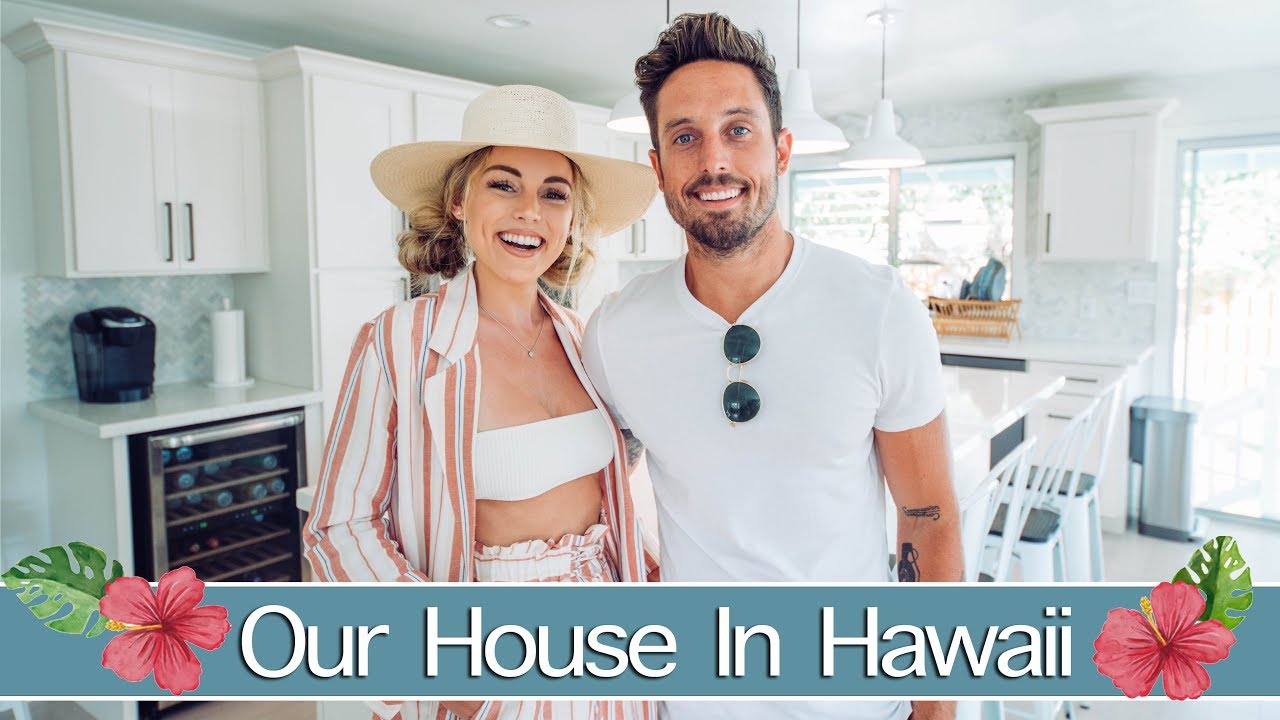 Getting The Keys To Our New House in Hawaii!! • Moving To Hawaii Vlogs