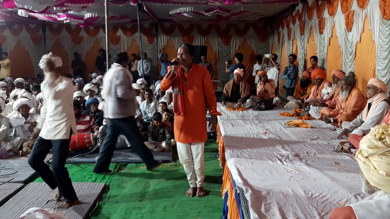 महान भजन संध्या का आयोजन उदयपुर झाडोल तहसील सराडा में पटेल समाज के द्वारा आयोजित