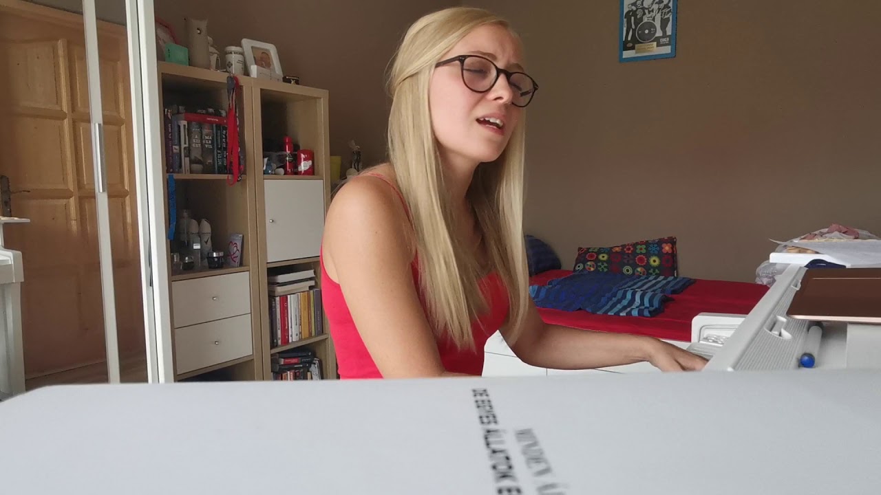 Alice in Chains - Black Gives Way to Blue cover by Anett Földes