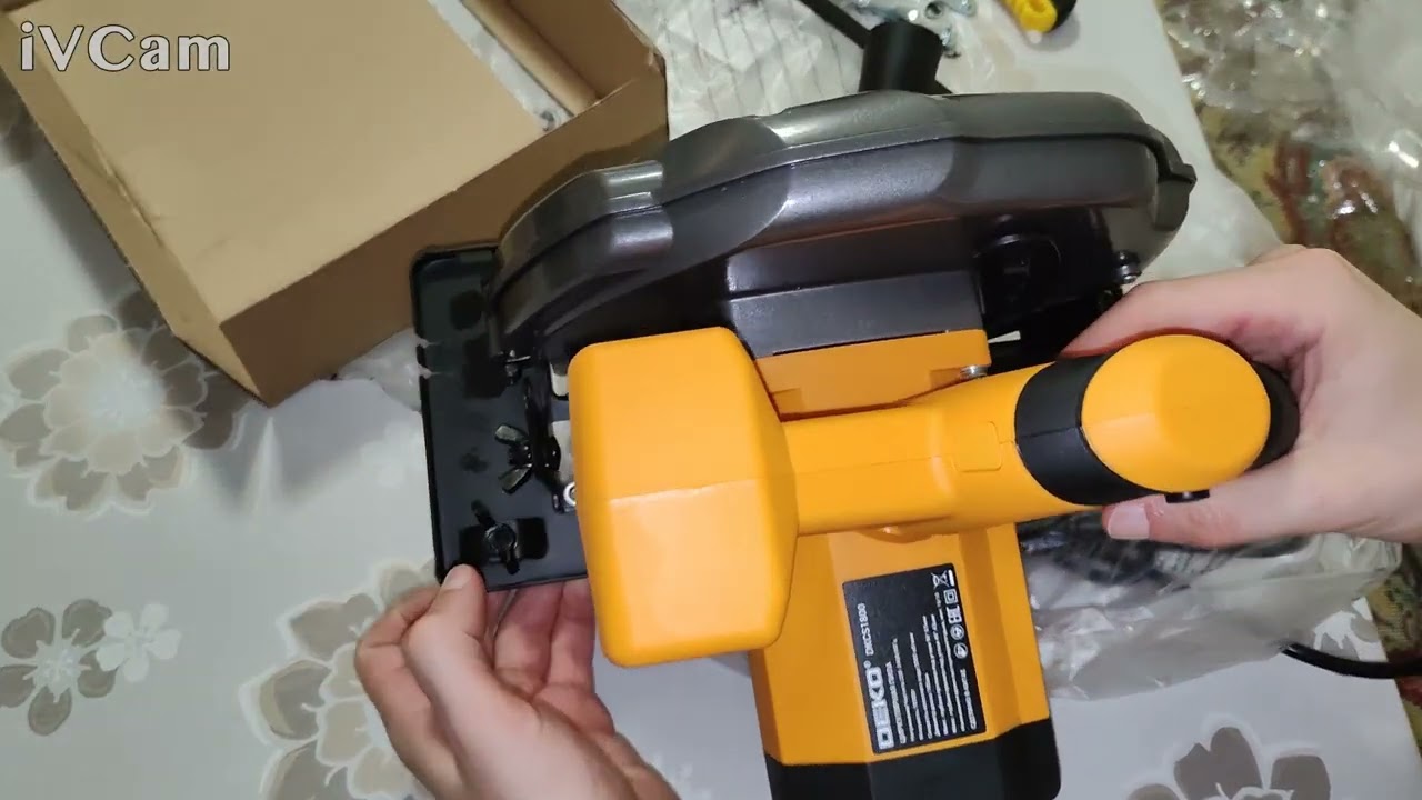 Ручная циркулярная пила Deko DKCS1800