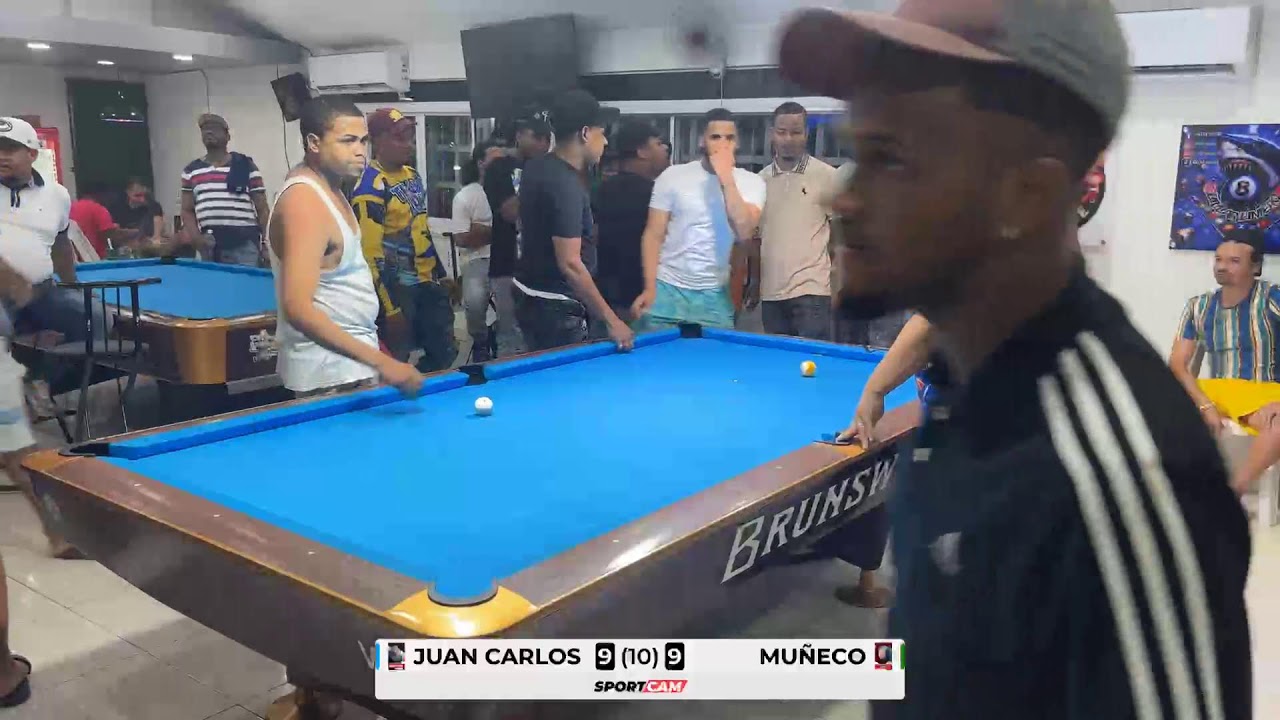 JUAN CARLOS vs MUÑECO | ARRIBA Y ABAJO