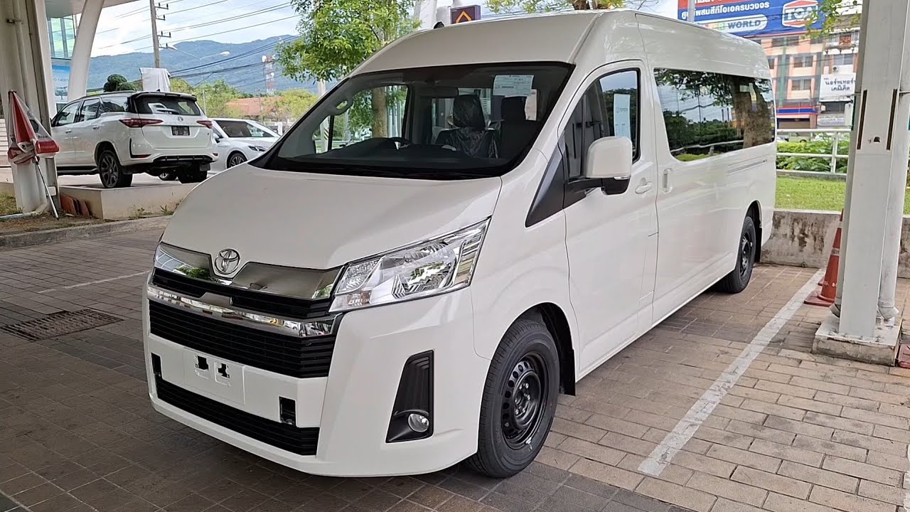 มาชมรถตู้สวยๆกัน!! พาชม 2025 Toyota Commuter 2.8 High-Roof AT สีขาว 1.369ล. โดยสารเยอะน่าใช้จริง!!